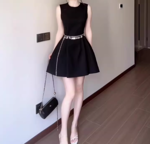 Hepburn style black vest dress gentle temperament waist A-line short skirt women R0845