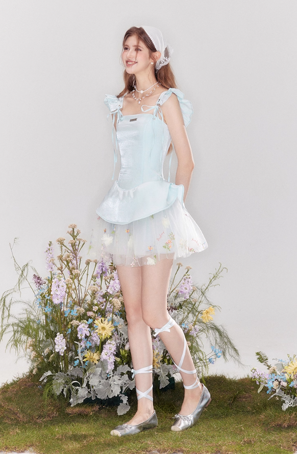 Satin-feeling temperament waist slim fit small flying sleeve puffy little dress R4538