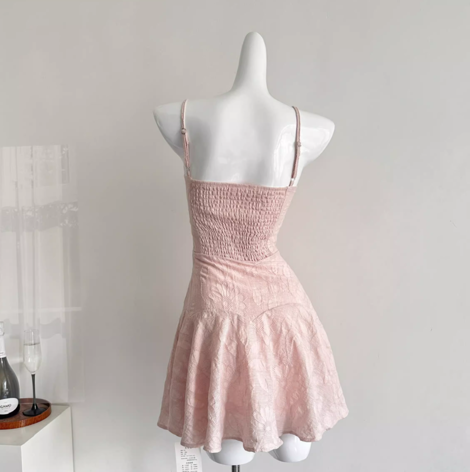 Women's suspender dress with stylish v-neck and slim waist R2049