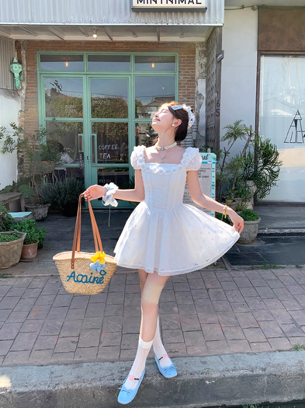 White waist square neck puff sleeves A-line dress women's French retro skirt R4949