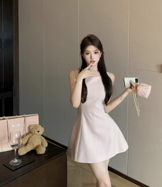 French round neck sleeveless suspender dress temperament waist high-end gentle short skirt R1560