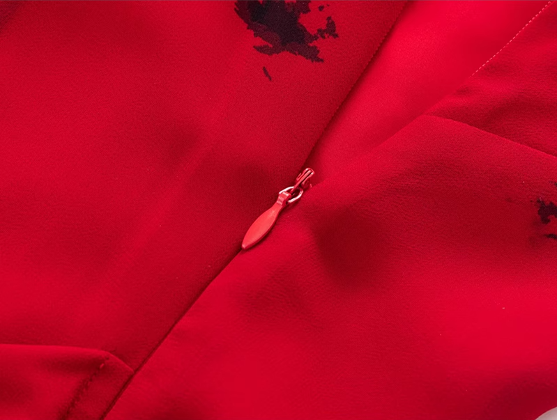 2025 Summer New Red Floral Pleated V-Neck Sleeveless Long Holiday Dress R0955