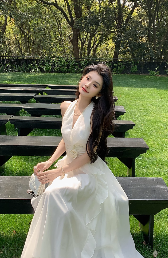 Gentle temperament ruffled V-neck halter dress beautiful waist A-line long skirt R0787