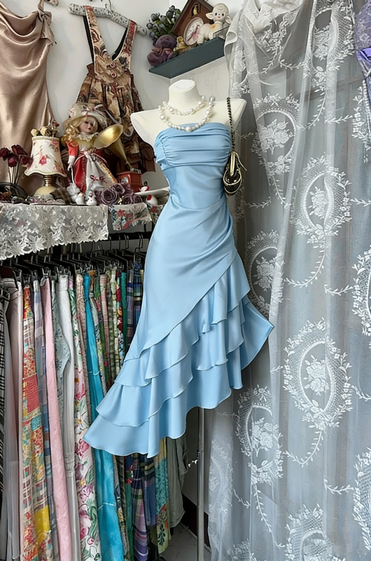 Champagne-colored strapless satin slim-waisted ruffled hem maxi ball gown R6180