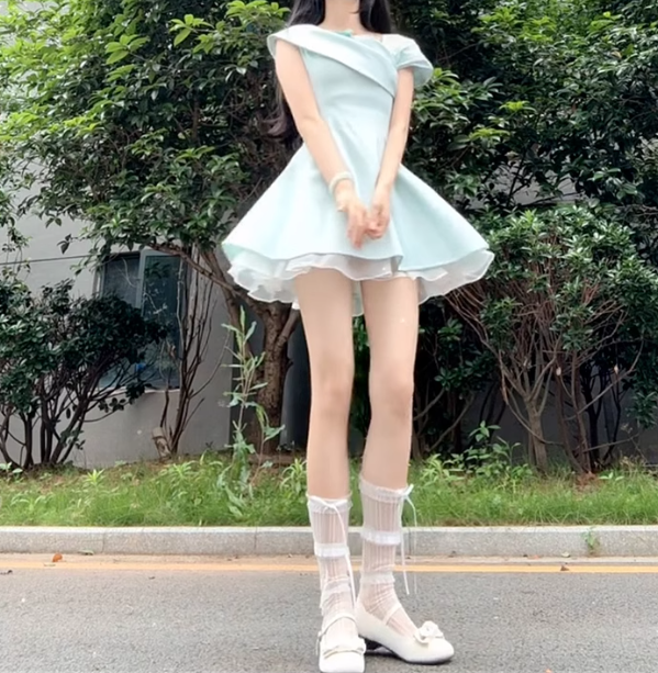 French style daughter off-shoulder dress women's summer 2025 new style puffy princess short skirt R3147