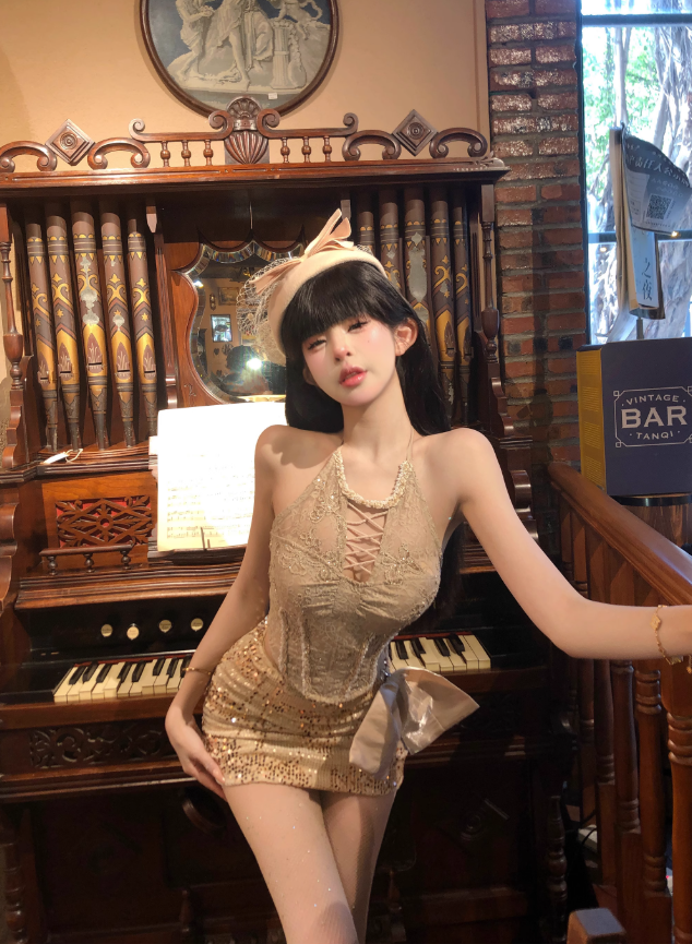 Pure desire hot girl lace strap halter neck top 2025 heavy sequin skirt suit R1406