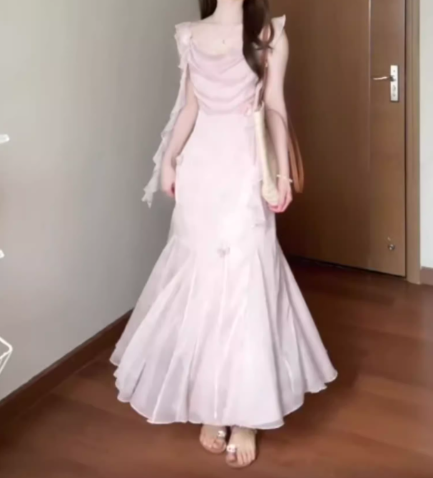 Pink small flying sleeve dress beautiful fairy dress medium length R0700