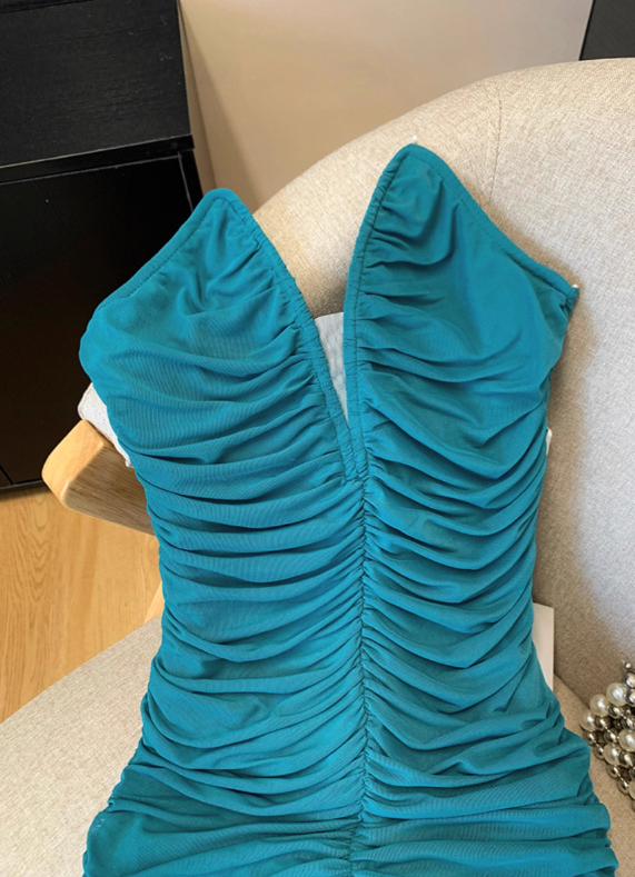 Green rich lady v-neck tube top dress female temperament dress backless sexy short hip skirt R3950