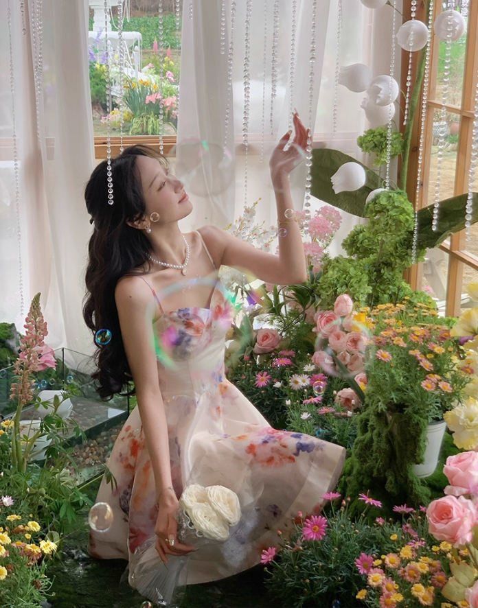 Beautiful printed suspender dress for summer unique and beautiful waist slimming princess dress R4213