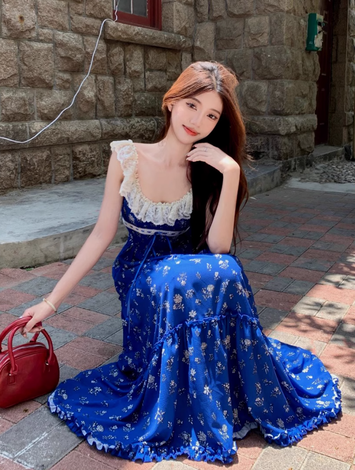 Lace stitching U-neck floral long dress French romantic holiday Klein blue suspender dress R1727