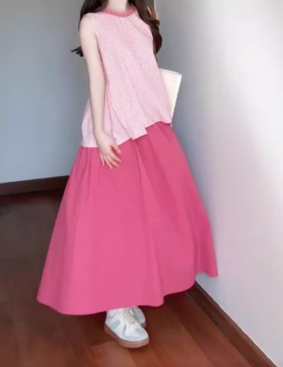 A set of gentle pink striped sleeveless top a-line skirt beautiful suit R0782