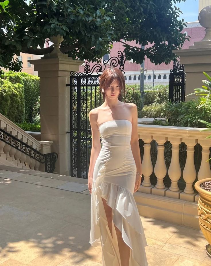 White tube top waist slim irregular ruffle skirt mid-length skirt homecoming dress R4125