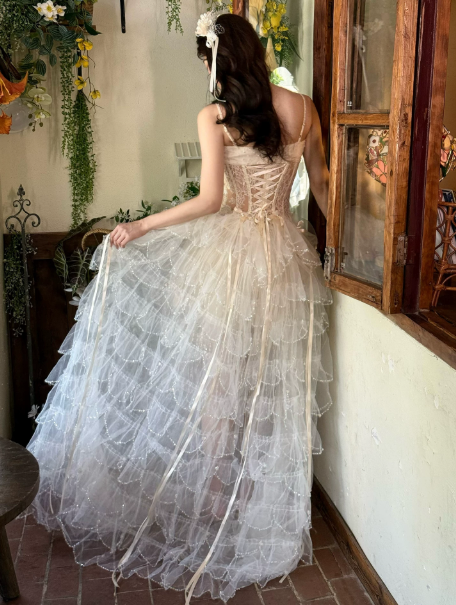 Elegant White A-Line Spaghetti Straps Fish Scale Shaped Tulle Corset Maxi Wedding Dress RS923