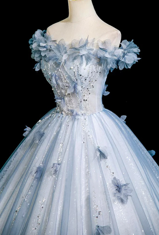 Elegant Pale Blue Beaded Ball Gown Bateau Applique Corset Maxi Evening Dress Quinceanera Dress RS587