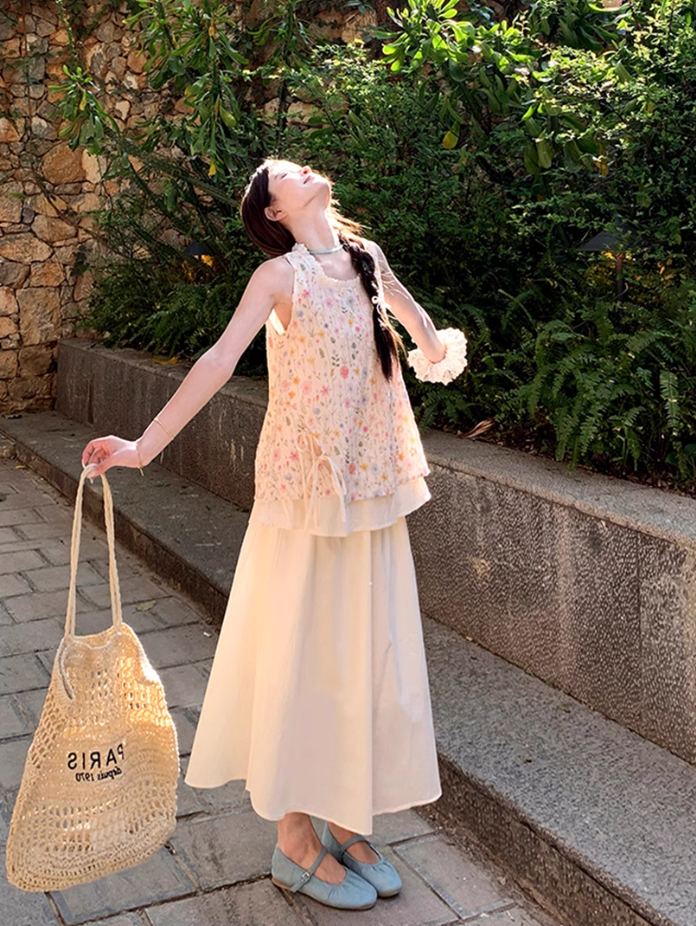Gentle and pure daisy embroidered fake two-piece vest top with skirt suit R1745