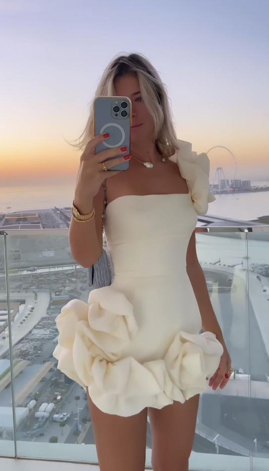 White one-shoulder slim waist flower bud hip skirt homecoming dress R5442