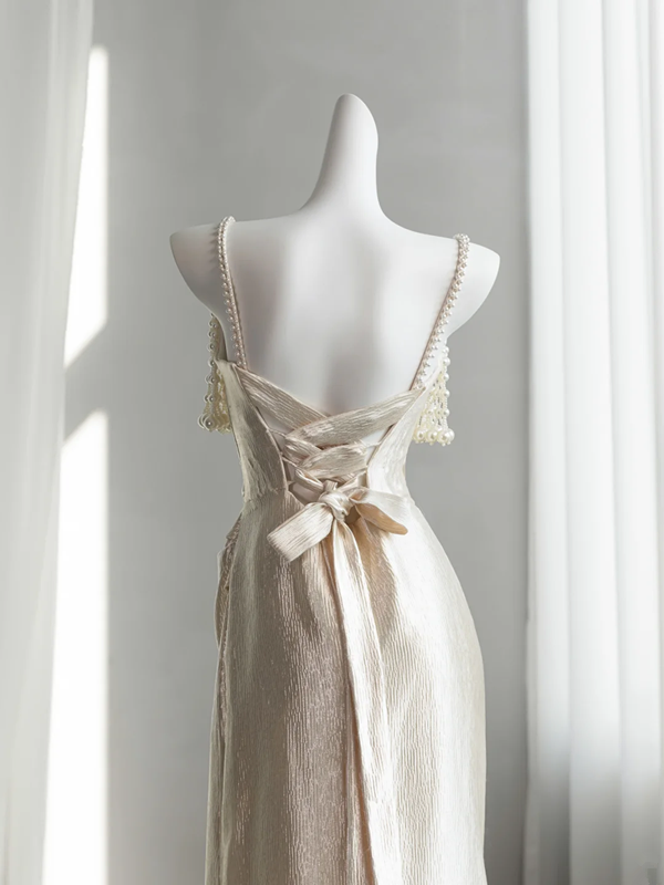 Light champagne-colored halter-neck fitted long ball gown, bridal gown R8858