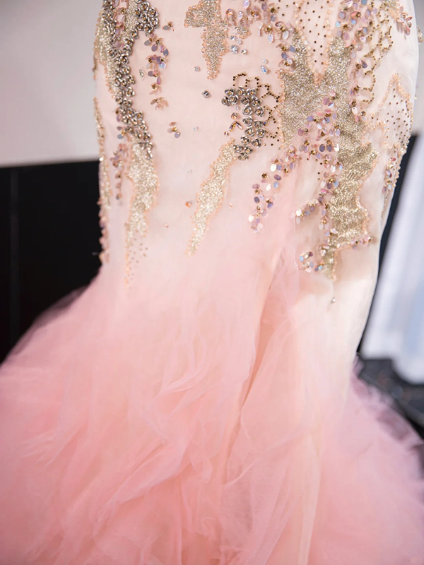 Light pink halter-neck, fitted, bodycon, sexy fairy-like long ball gown, bridal dress R9008