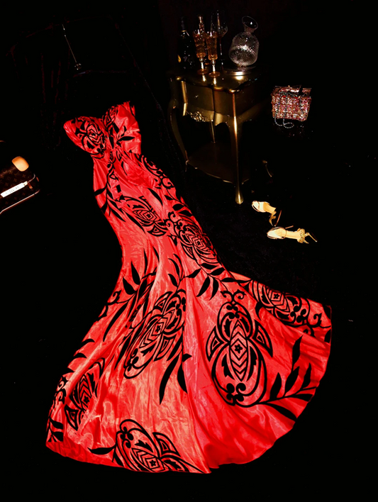 Red strapless, fitted waist, sexy and charming long ball gown R6931