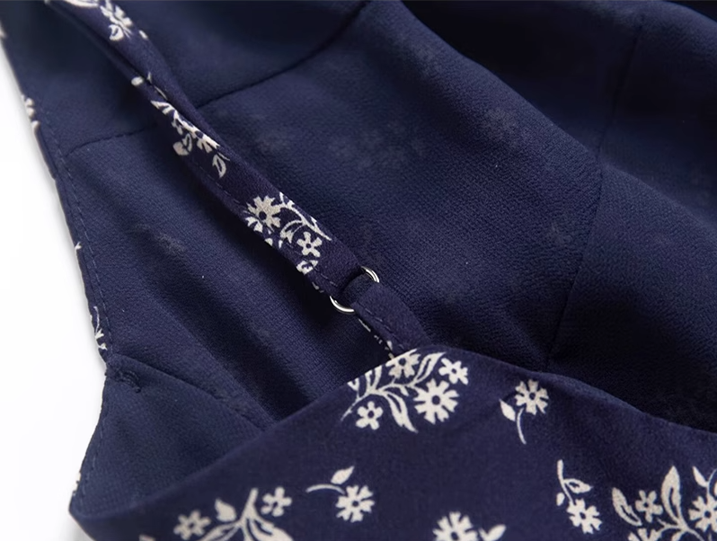 2025 Summer New French Deep V-neck Halter Waist A-line Sleeveless Short Dress R0910