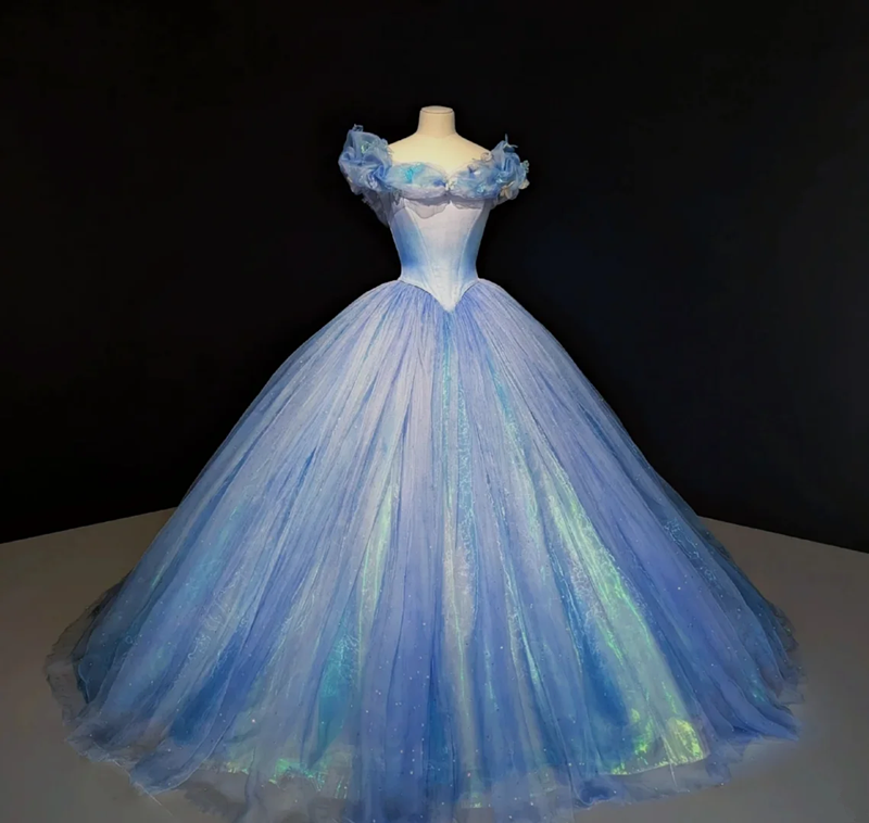 Light blue off-shoulder fitted waist slim-fitting long princess ball gown with a full skirt R8668