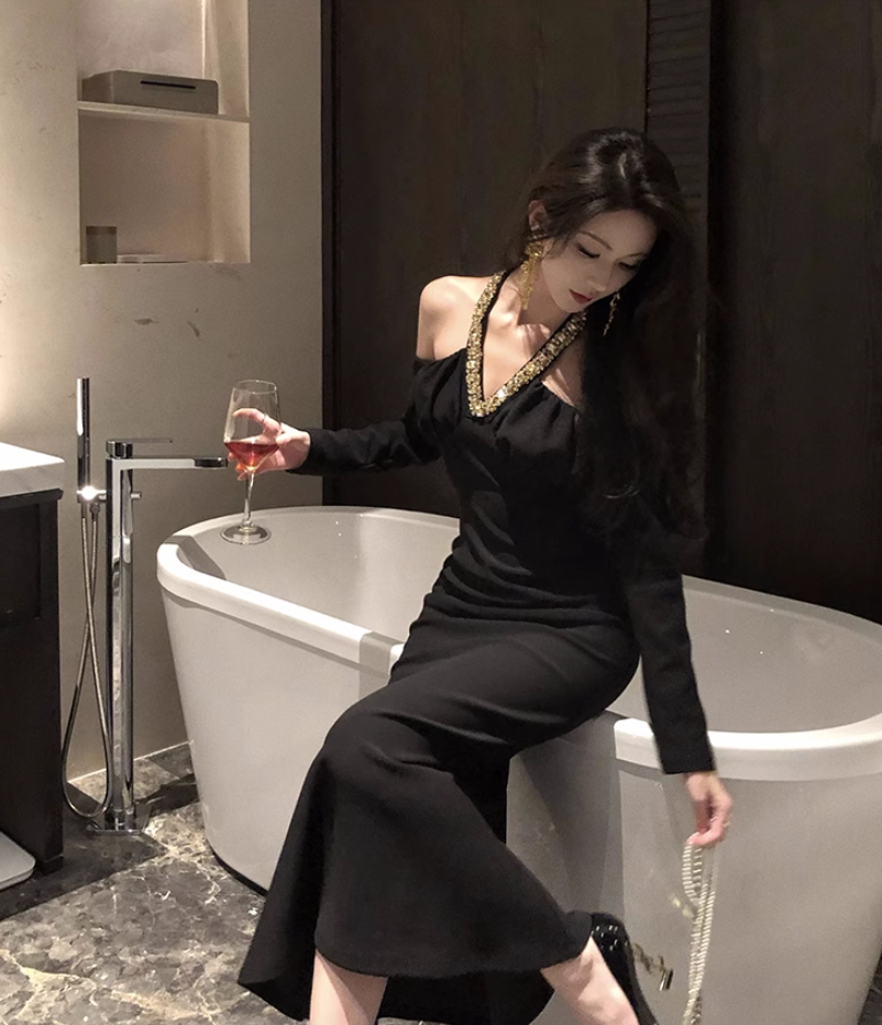 Hepburn style French dress high-end niche temperament sexy off-shoulder black dress R1781