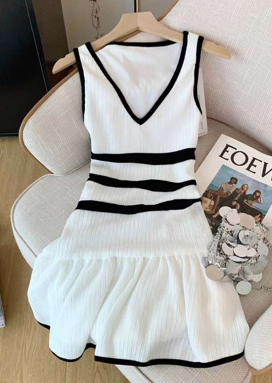 French pure desire v-neck suspender dress for women new style waist slimming hip skirt R3997