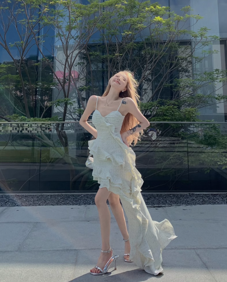 Fairy dress pure desire style irregular holiday suspender skirt floral cake skirt R1710