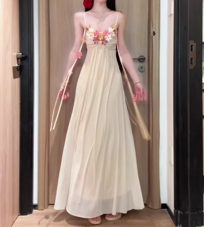 Flower V-neck suspender dress gentle temperament beautiful summer skirt R0729
