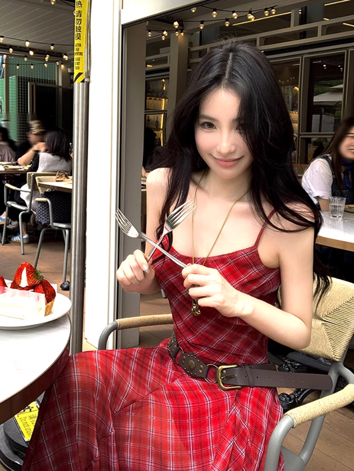 Temperament wear holiday skirt red plaid big swing tall long skirt suspender dress R1742