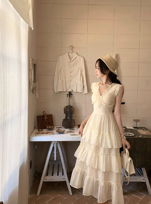 French retro V-neck ruffled cake skirt sleeveless gentle style holiday long skirt R4298