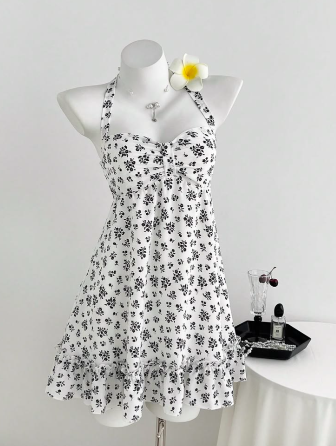 Minimalist White Floral Homecoming Dress ,A-Line Strapless Short Prom Dress RS957