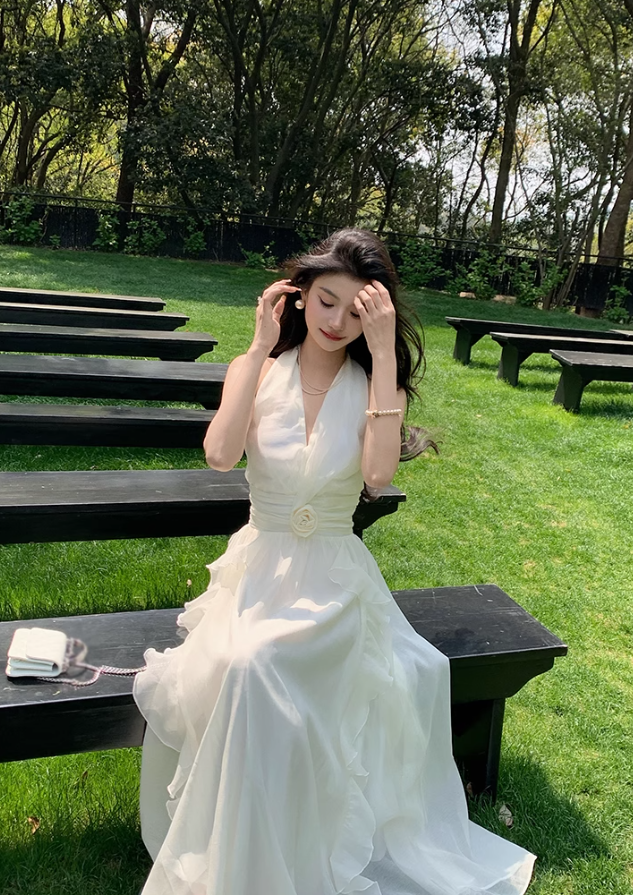 Gentle temperament ruffled V-neck halter dress beautiful waist A-line long skirt R0787