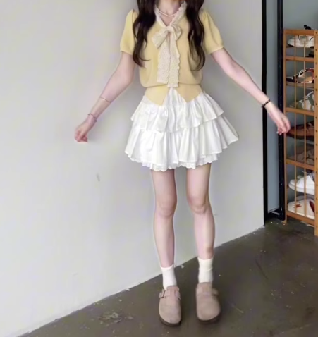 Suit skirt gentle temperament beautiful short-sleeved T-shirt A-line short skirt two-piece suit R0823