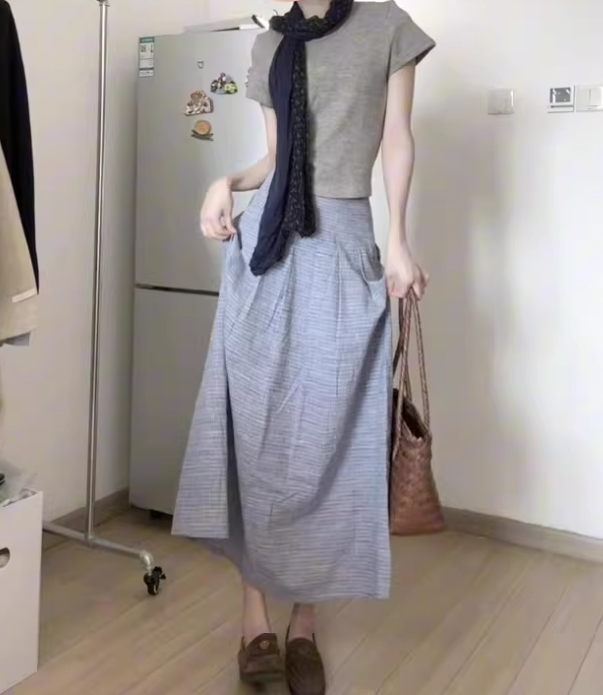 Relaxed wear suit casual gray short-sleeved T-shirt A-line skirt 2025 R0829