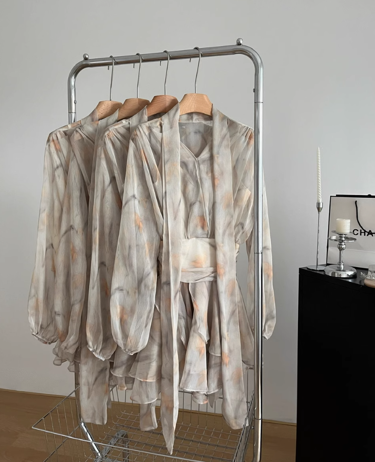 Long-sleeved V-neck puff sleeve chiffon yellow floral dress two-piece waisted short skirt R2106