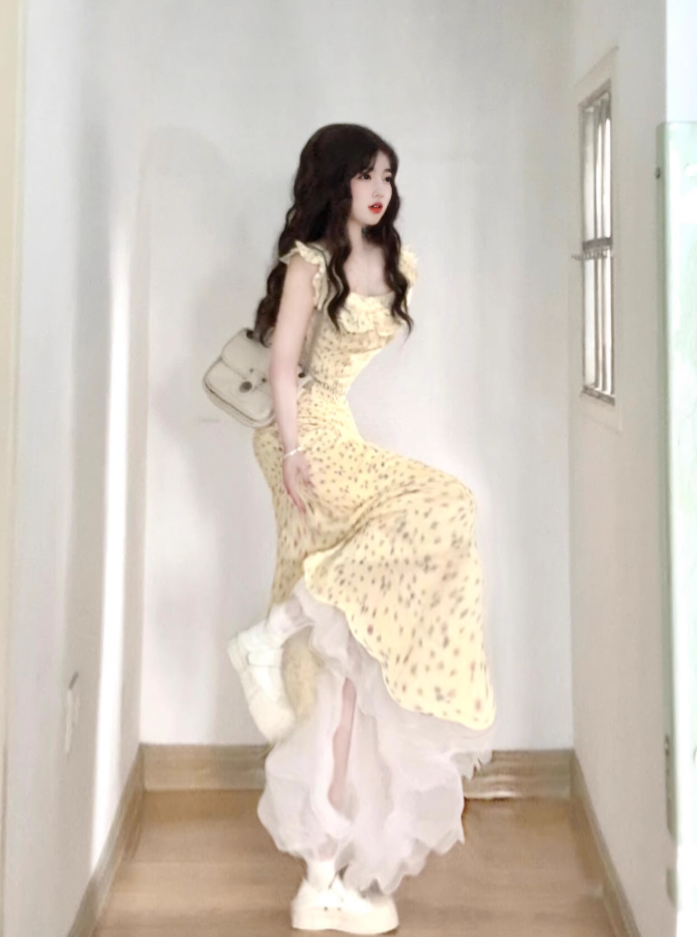 Tea break French yellow floral dress gentle temperament beautiful waist slim hip skirt R0449