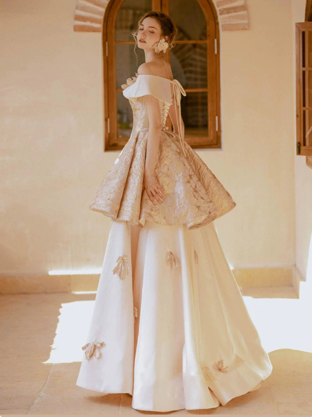 Gorgeous Champagne Prom Dress ,A-Line Bateau Tiered Coset Maxi Celebrity Dress RS1014