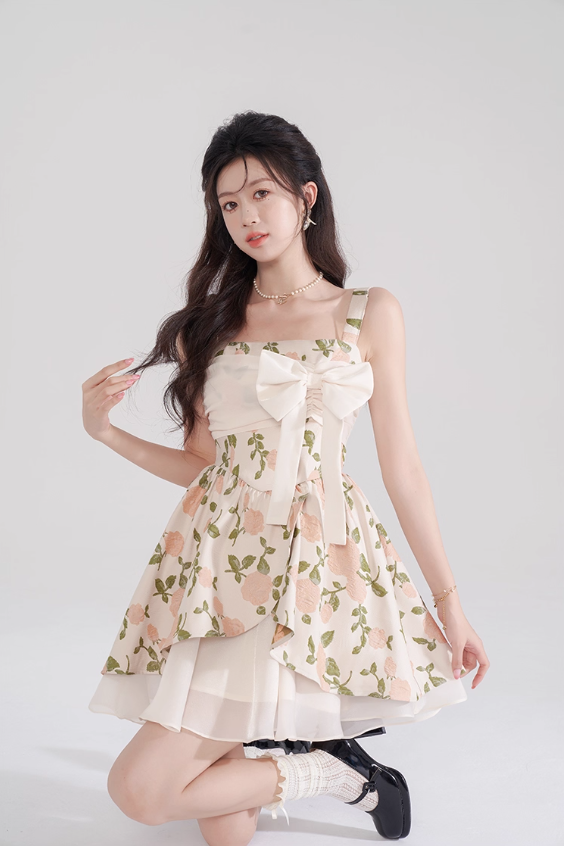 Apricot jacquard dress niche design suspender skirt summer new waist chiffon short skirt for women R4110