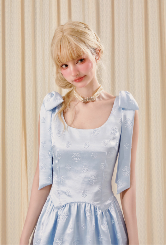 Blue embossed rose flower pleated waist bow dress R5249