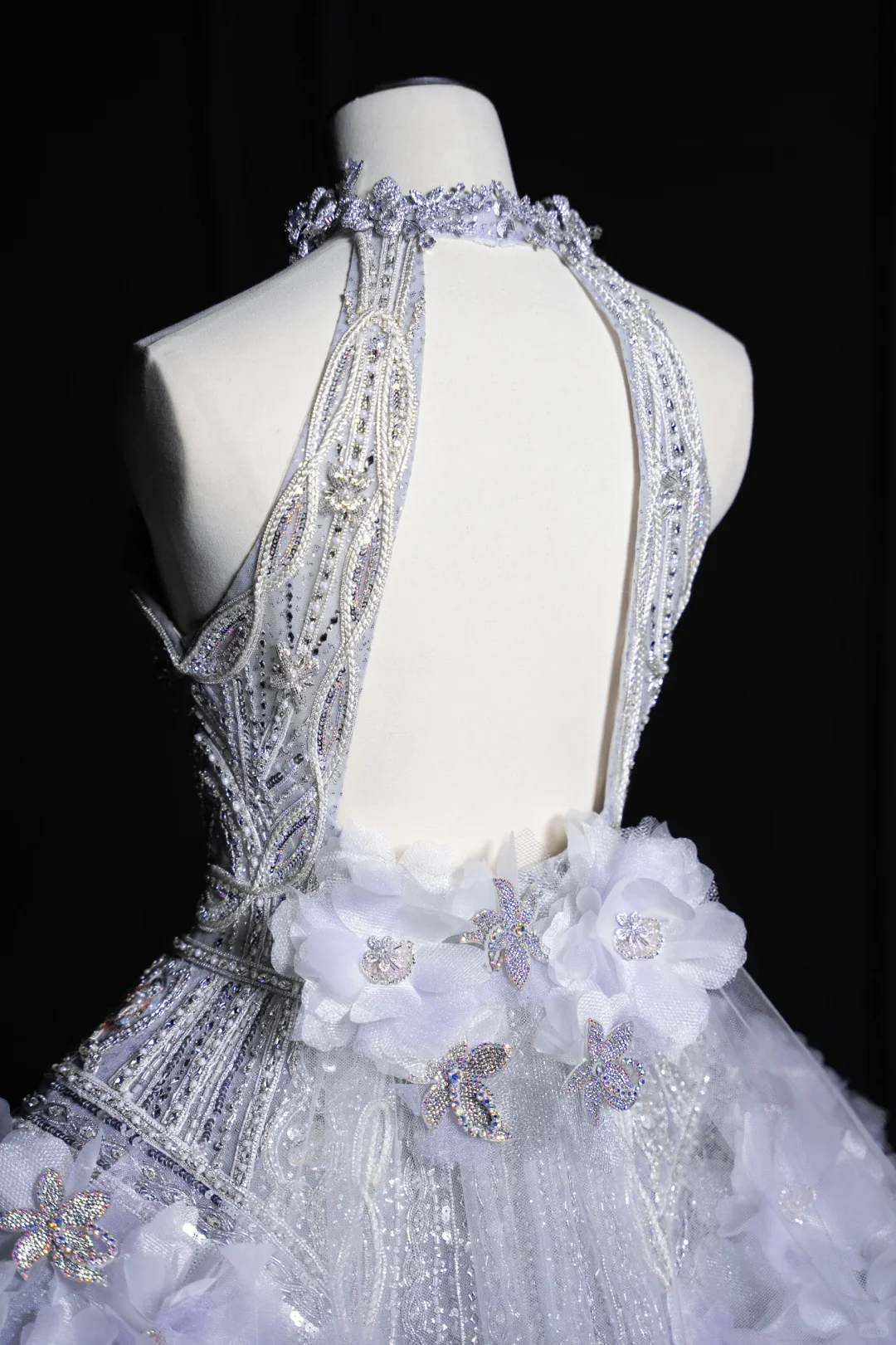 Silver halterneck diamond sequined open back sexy waist puffy skirt homecoming dress R4126