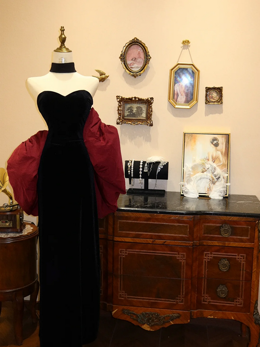 Black strapless long wedding dress with red shawl, fitted waist and hips. R6573