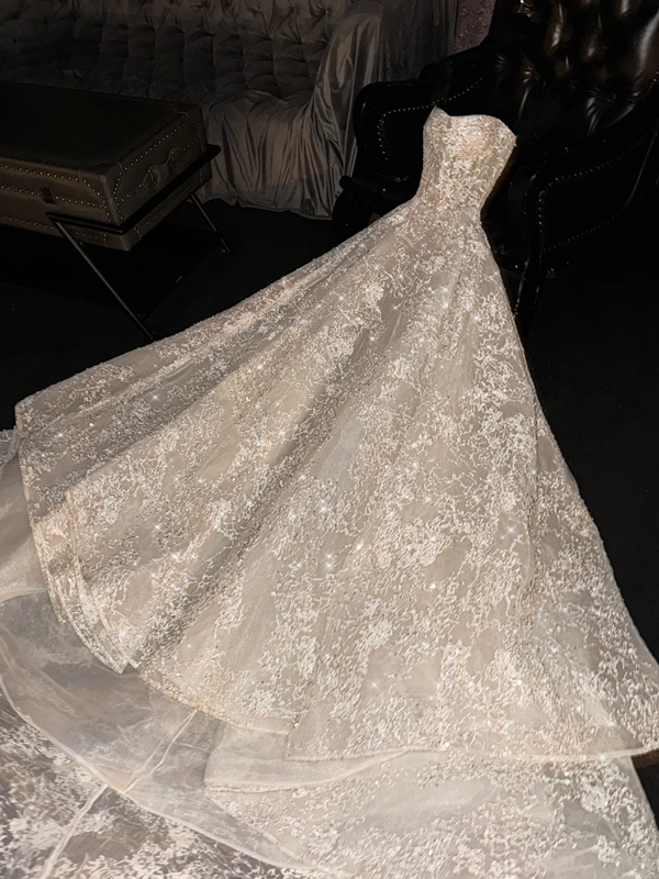 Light apricot strapless, fitted waist, A-line, full skirt, long ball gown/bridal dress R8710