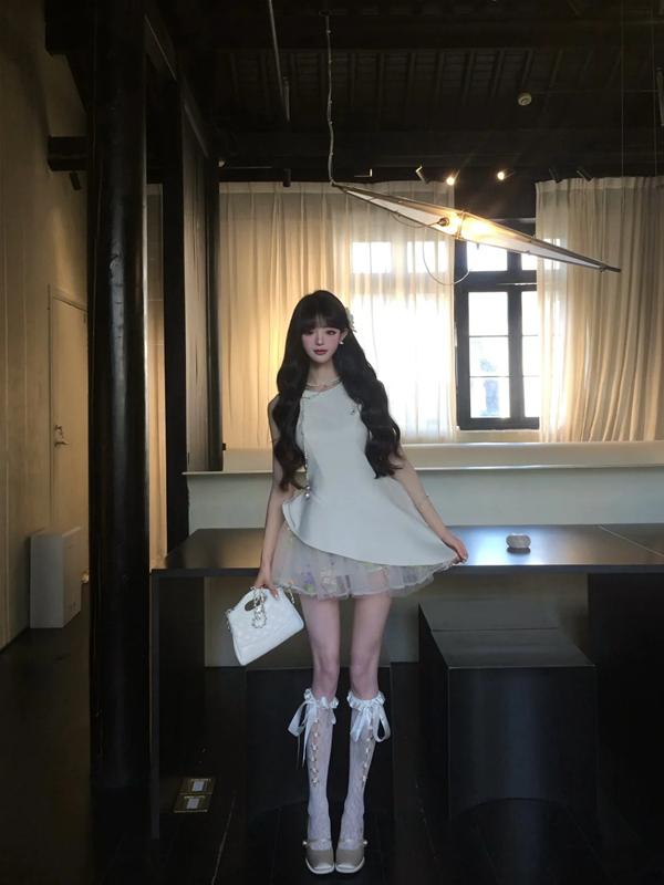 White sleeveless slim waist irregular skirt homecoming dress R5081