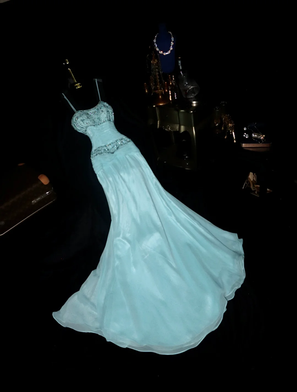 Light blue halter-neck beaded fitted long ball gown R6932