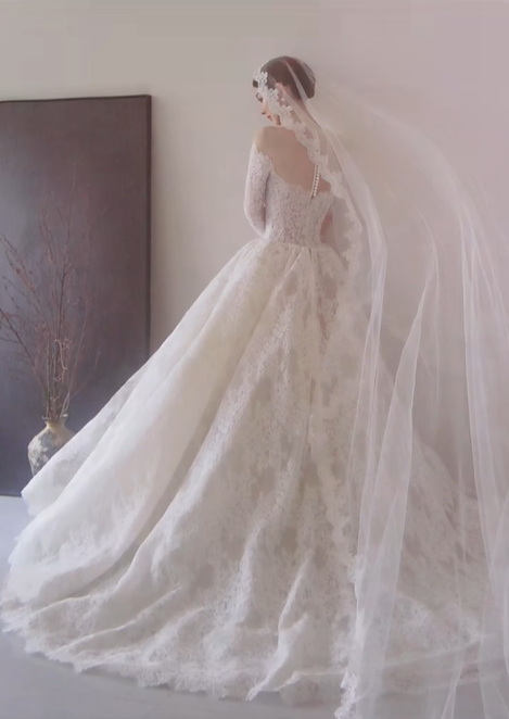 White lace one-shoulder slim waist sexy puffy long dress bridal dress R6054