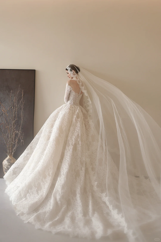 White lace one-shoulder slim waist sexy puffy long dress bridal dress R6054