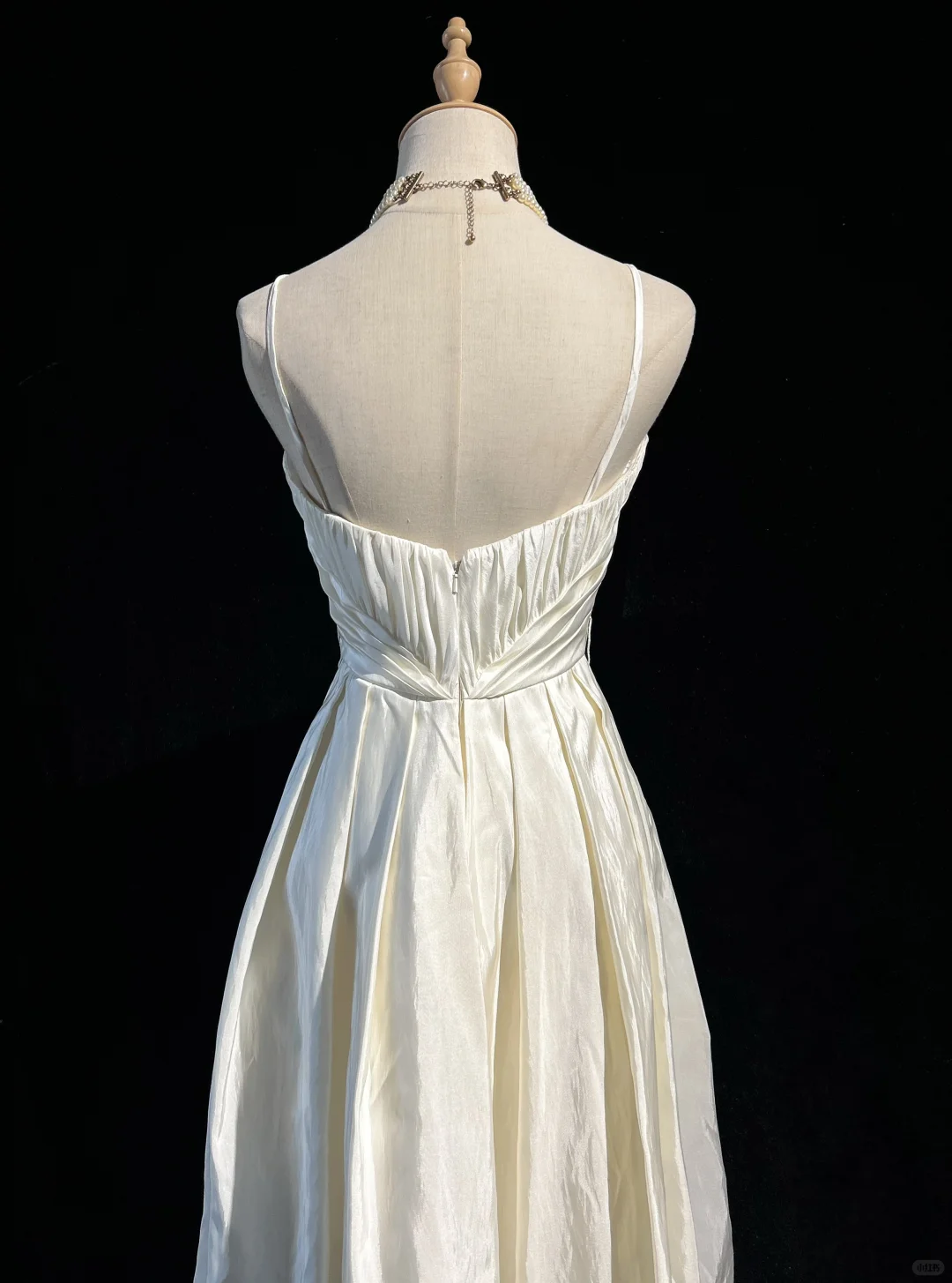 White suspenders, slim waist, irregular skirt, short skirt, homecoming dress R4920