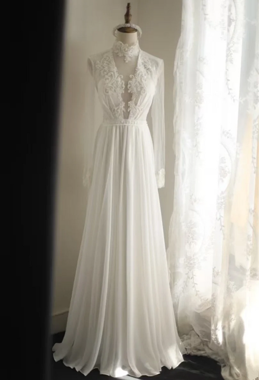 White V-neck lace fitted long ball gown/bridal dress R6812