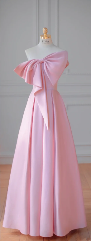 Pink Off-the-Shoulder Bow Neckline Fitted-Waist Slim-Fit A-Line Hem Ball Gown / Bridal Gown R5894